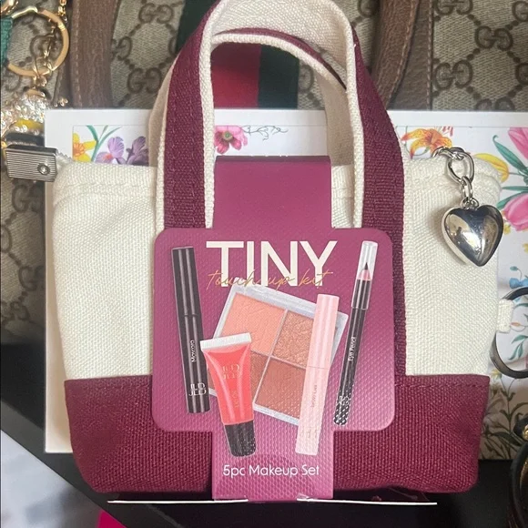JLB Canvas Mini Tote Bag with 5 PC Makeup Set. Also bag charm - Picture 2 of 3